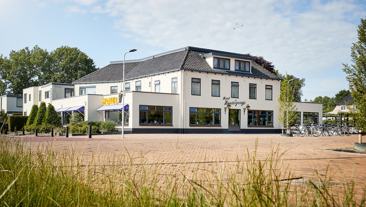 Van der Valk Hotel Hardegarijp - Image1