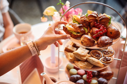High Tea €19.50 p.p.